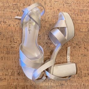 Lulu’s Selah wedding sandals ivory 8 sold out
